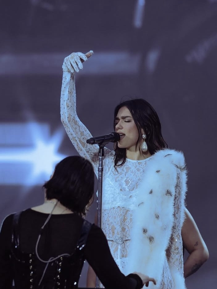 DUA LIPA